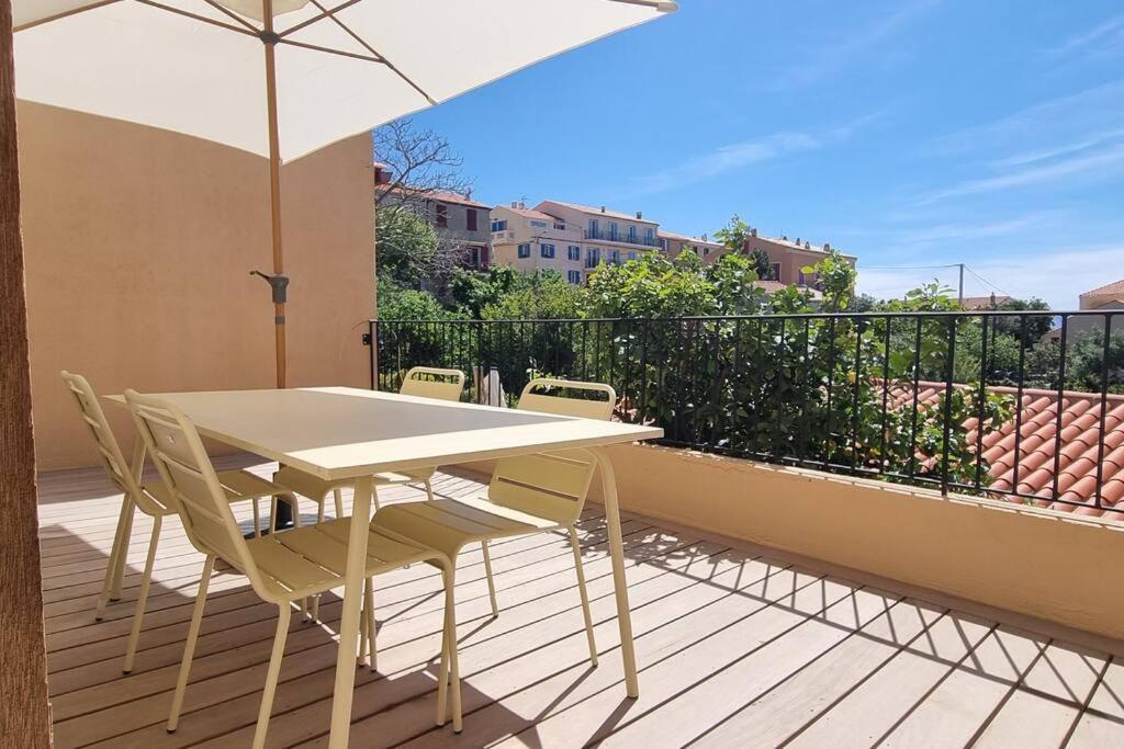 Appartement Au Centre Du Village Cargèse Екстериор снимка